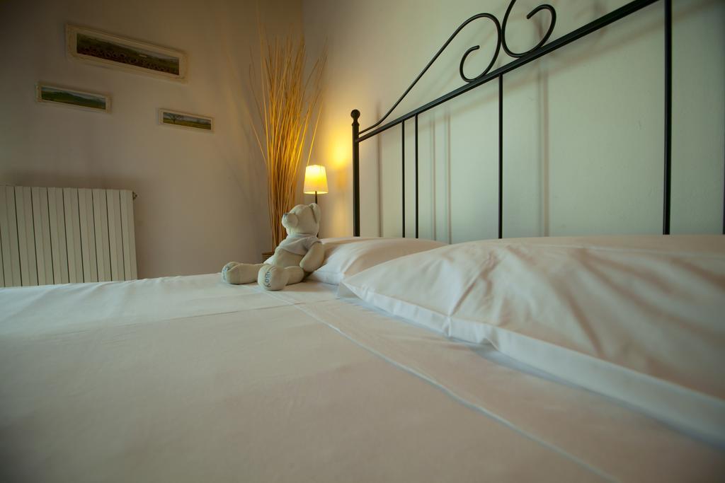 Ca Borgo Vecchio Aparthotel Brusasco Δωμάτιο φωτογραφία